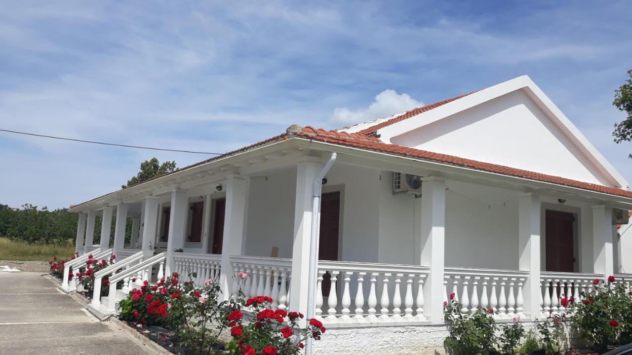 Serenity Apartments Агиос Георгиос Екстериор снимка